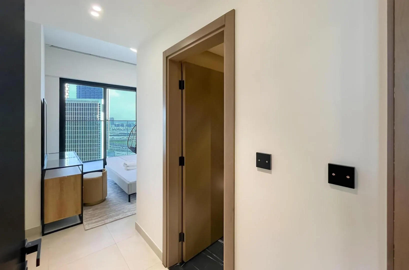 Livbnb-Classy 2B With Jacuzzi & Burjkhalifa View Dubai Apartment