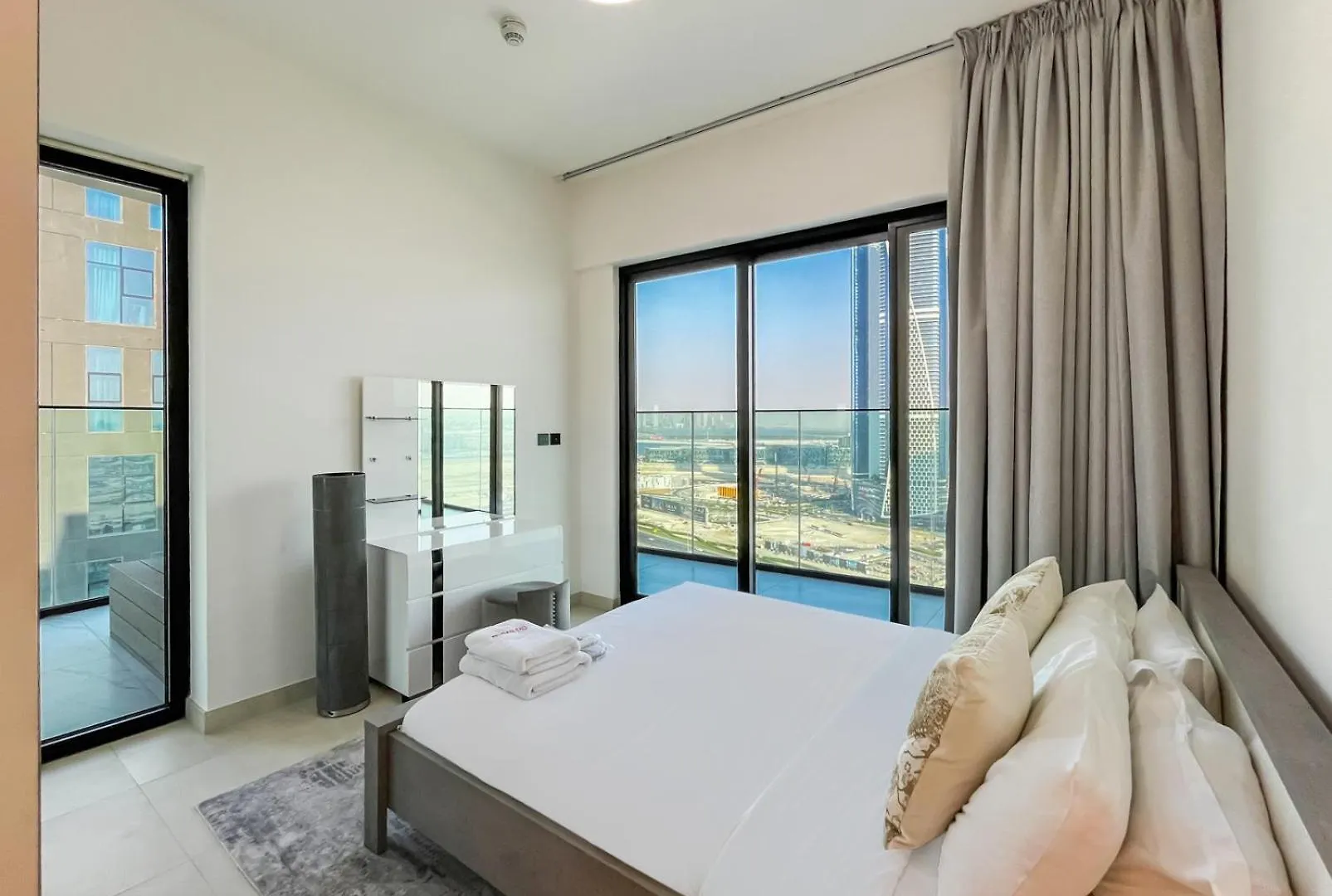 Livbnb-Classy 2B With Jacuzzi & Burjkhalifa View Dubai 0*,