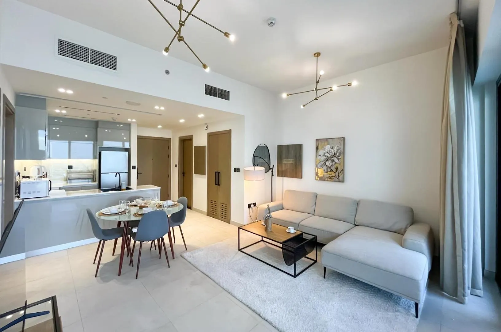Livbnb-Classy 2B With Jacuzzi & Burjkhalifa View Dubai