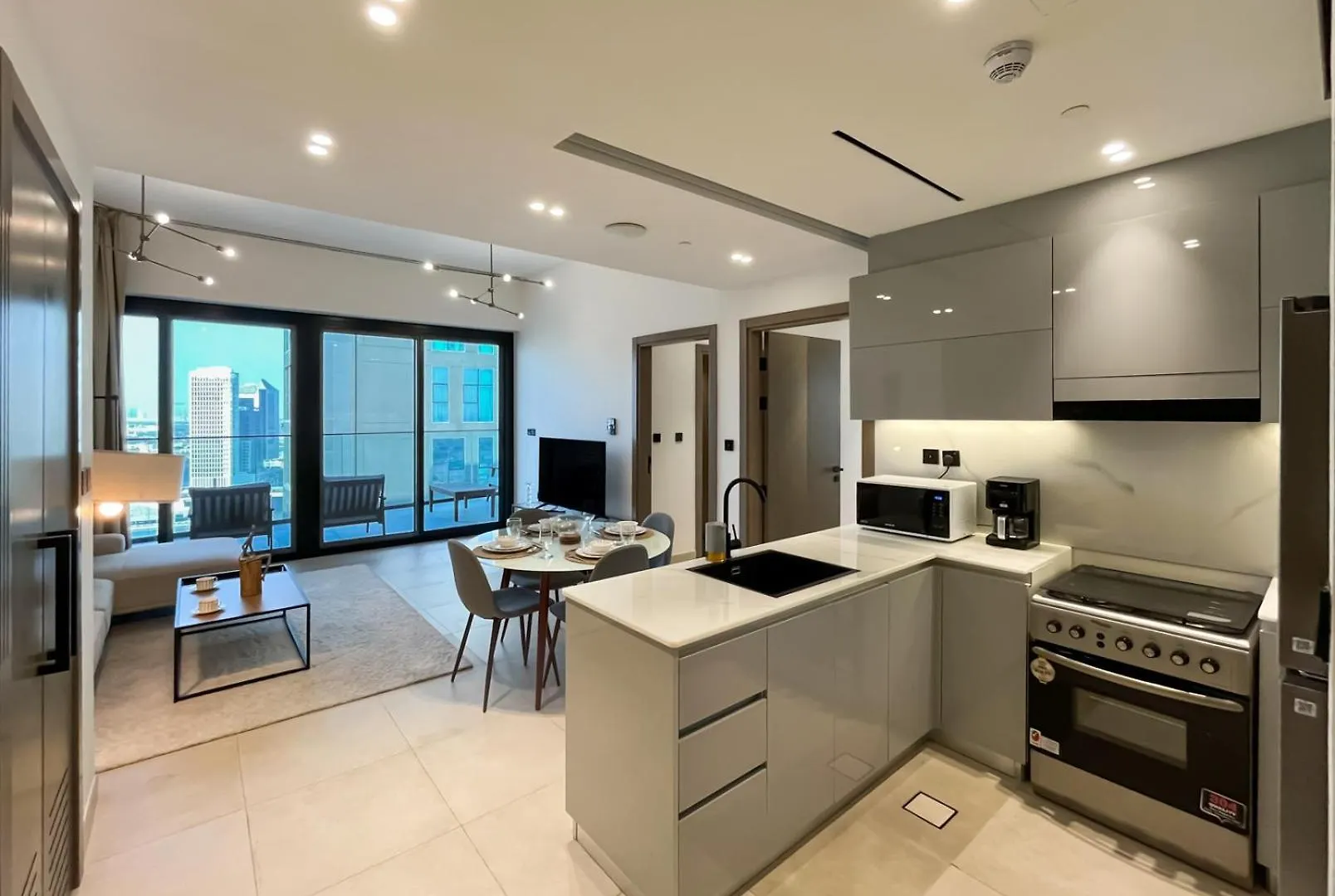 Livbnb-Classy 2B With Jacuzzi & Burjkhalifa View Dubai