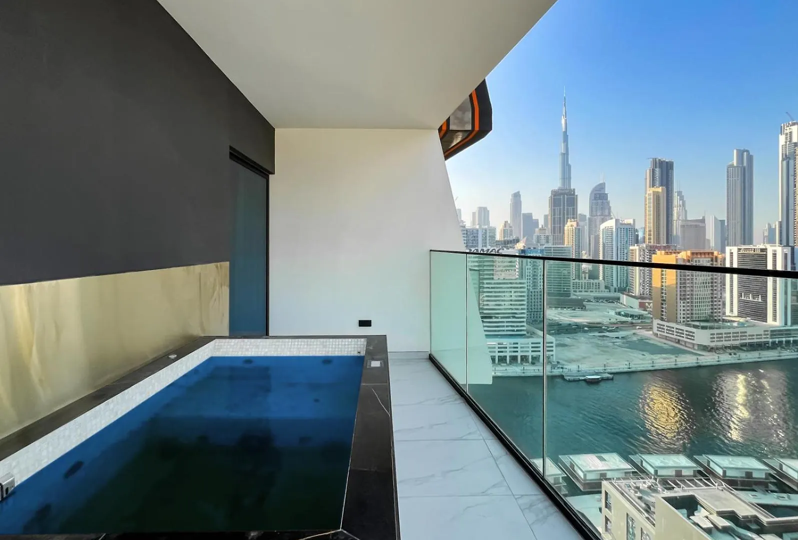 Apartment Livbnb-Classy 2B With Jacuzzi & Burjkhalifa View Dubai
