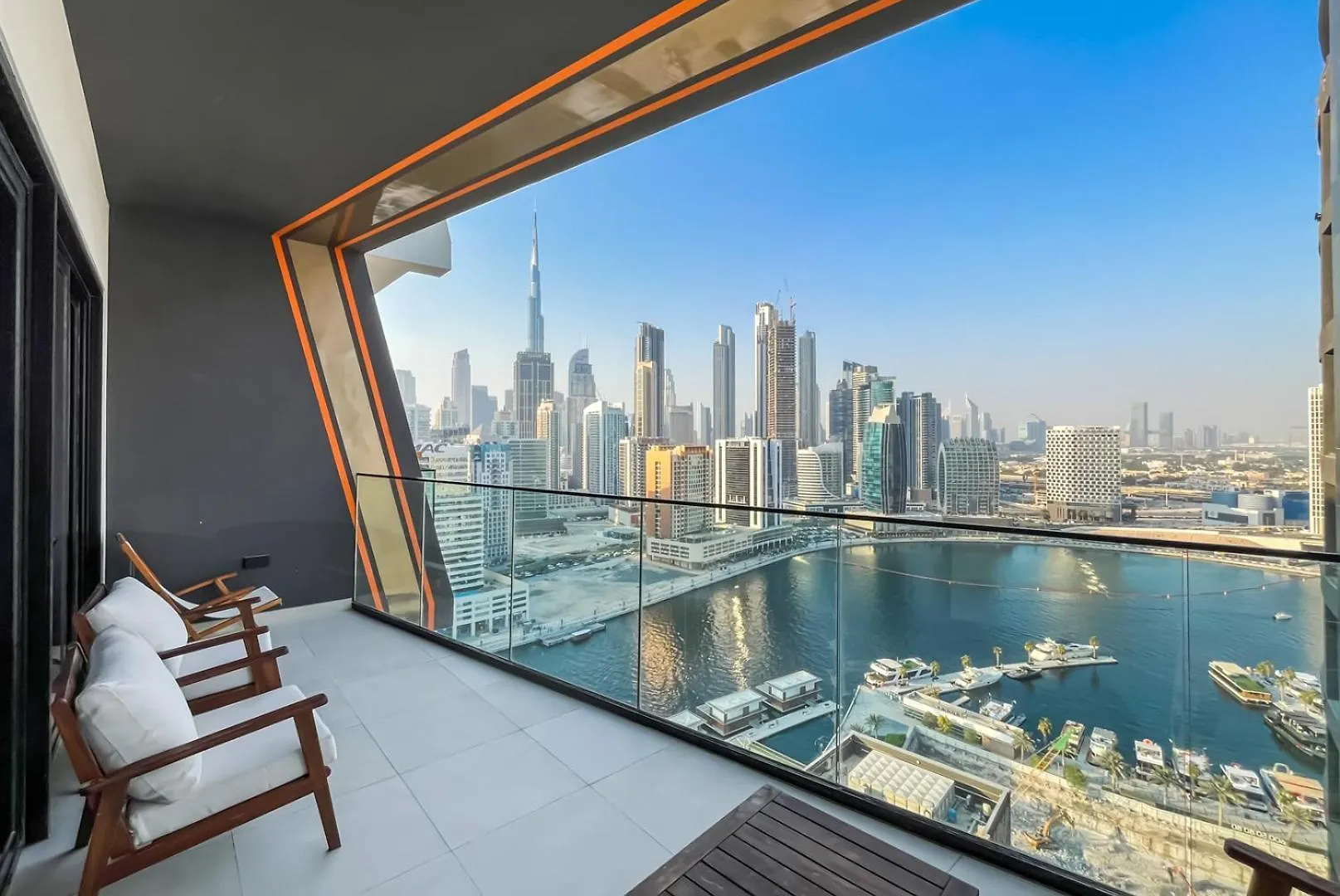 Livbnb-Classy 2B With Jacuzzi & Burjkhalifa View contacts